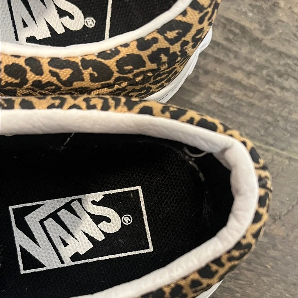 Vans Kids Leopard Print Slip-On Sneakers Little Girls 10.5 -  Animal Print Retro - Picture 2 of 9